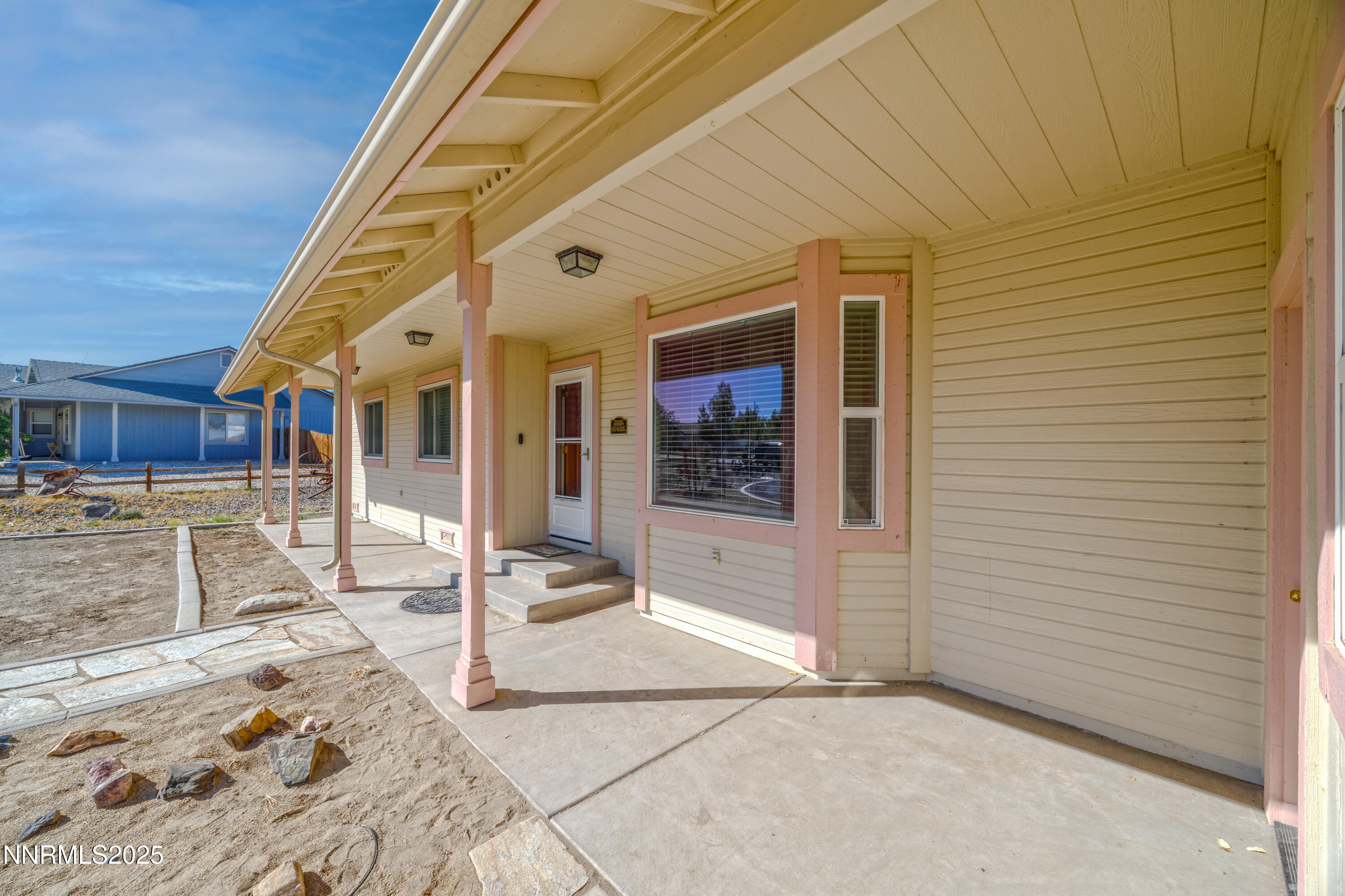 141 Country Ranch Road Fernley, NV 89408 - Photo 20 of 43 a view of a patio