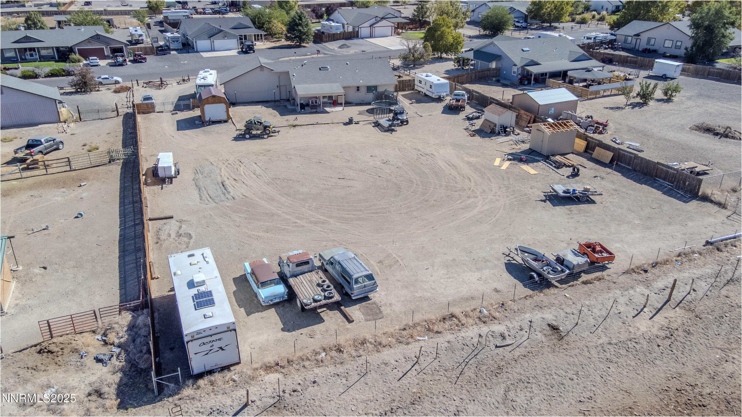 141 Country Ranch Road Fernley, NV 89408 - Photo 34 of 44 a view of a workspace with furniture
