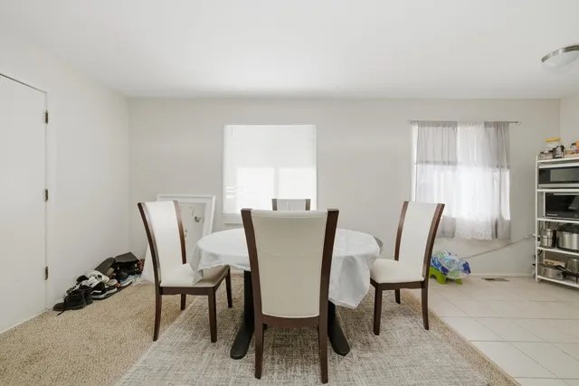 $699,900 | 630 Westmoreland Drive, Vernon Hills, IL 60061