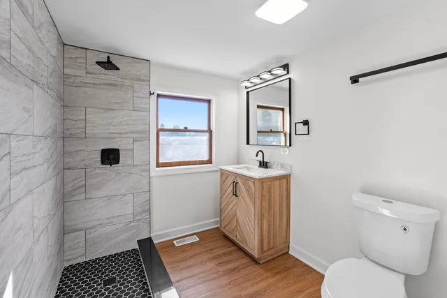 $480,000 | 19 East 56th Street, Westmont, IL 60559