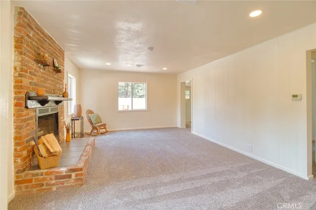 $2,100 | 1131 Apple, Wrightwood, CA 92397