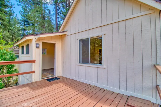 $2,100 | 1131 Apple, Wrightwood, CA 92397