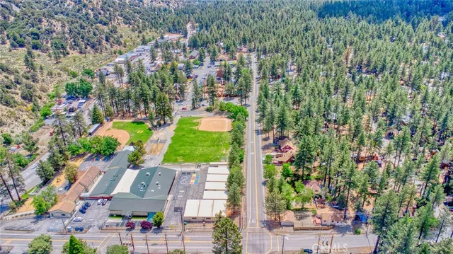 $2,100 | 1131 Apple, Wrightwood, CA 92397