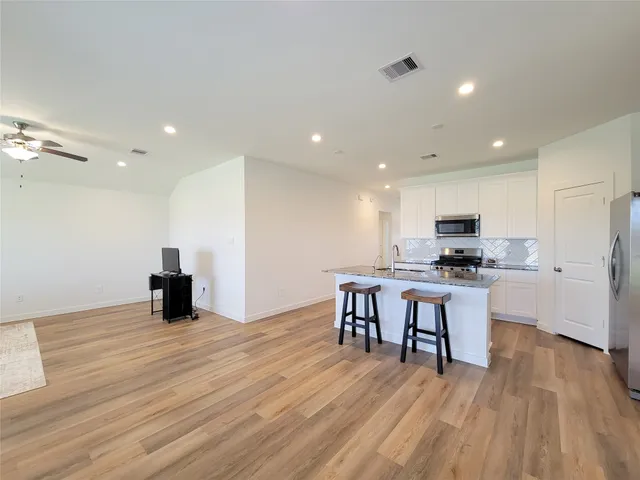 $2,300 | 2519 Ocean Jasper Drive, Iowa Colony, TX 77583