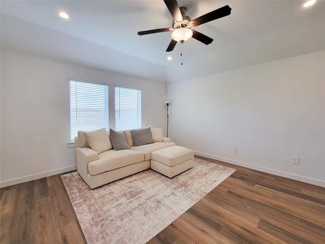 $2,300 | 2519 Ocean Jasper Drive, Iowa Colony, TX 77583