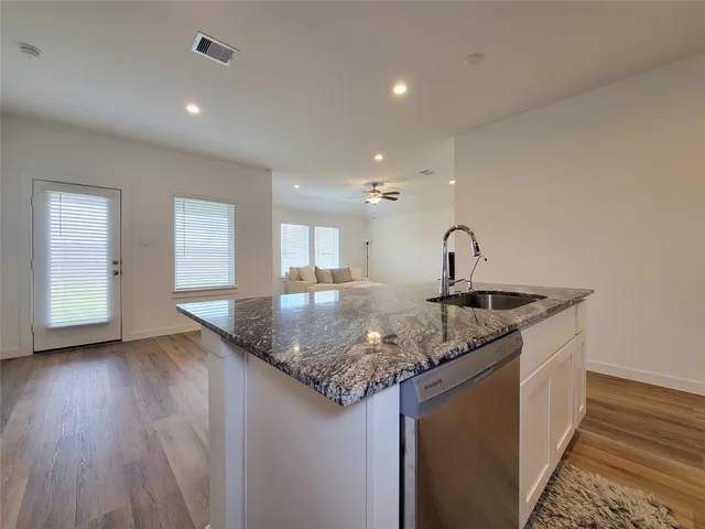 $2,300 | 2519 Ocean Jasper Drive, Iowa Colony, TX 77583