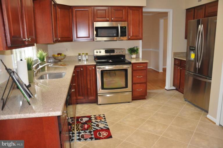 8435 Hunt Valley Drive Vienna, VA 22182 - Photo 6 of 27 Kitchen #2