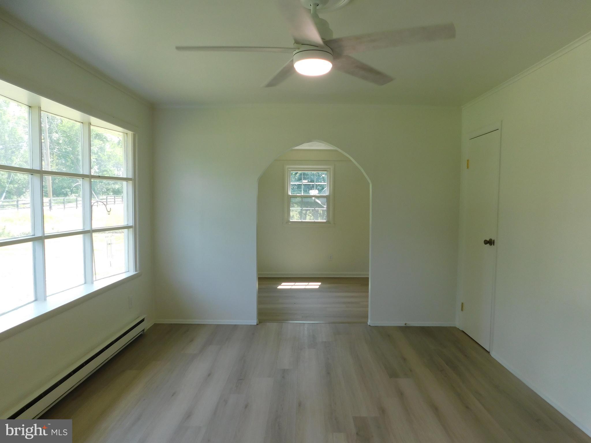 1225 Kimble Road Berryville, VA 22611 - Photo 4 of 27 Living Room