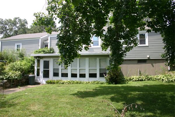 34 Valley Road East Greenwich, RI 02818 - Photo 3 of 11 Gallery Image 3