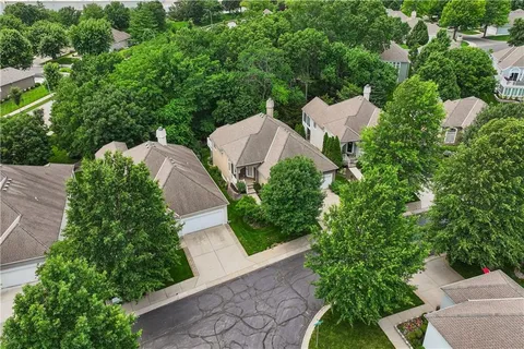 $484,900 | 13322 Pennsylvania Court, Kansas City, MO 64145
