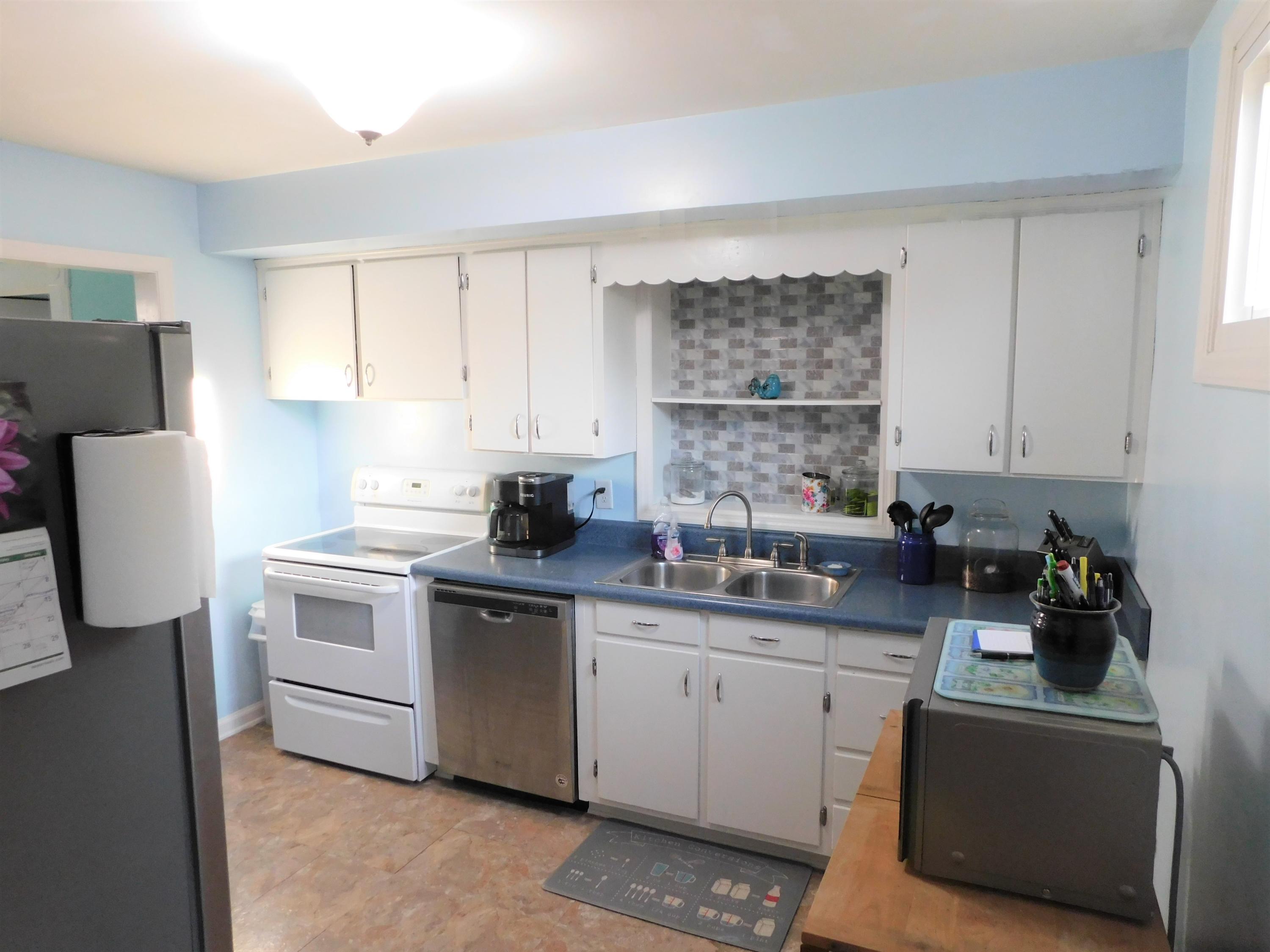 4920 Desi Road Northwest Roanoke, VA 24017 - Photo 14 of 36 DSCN1816