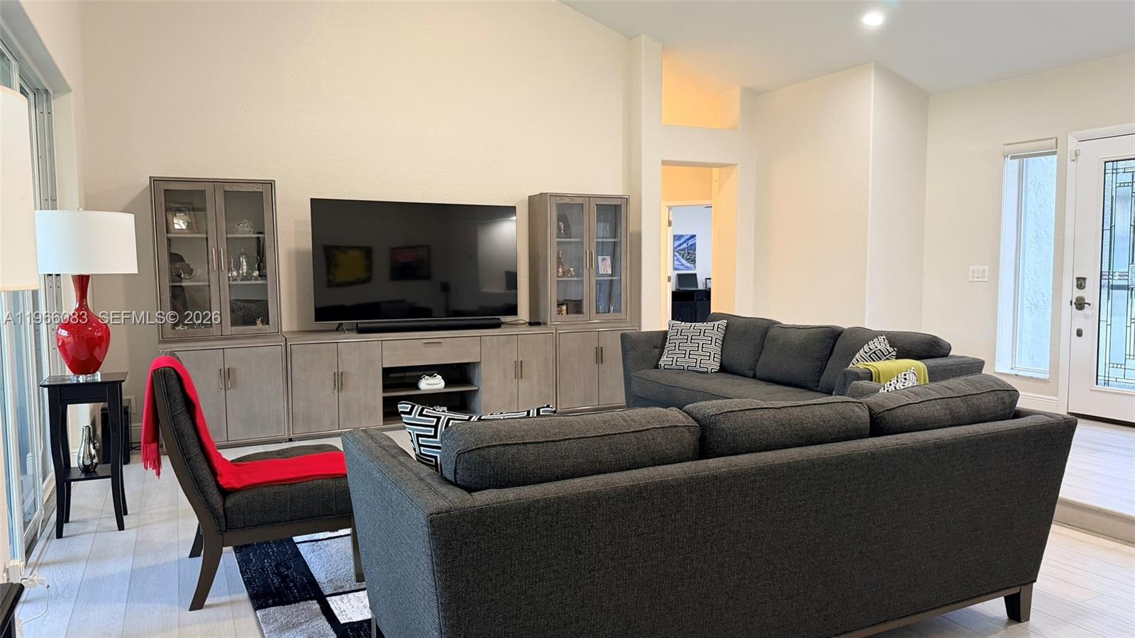 582 Spinnaker Weston, FL 33326 - Photo 5 of 20