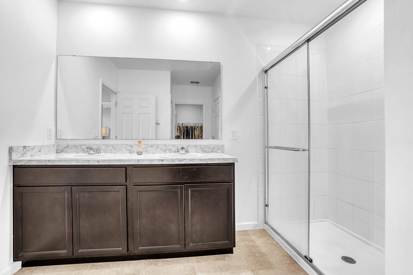1401 Southeast Portillo Road Port St. Lucie, FL 34952 - Photo 27 of 41 Primary bathroom