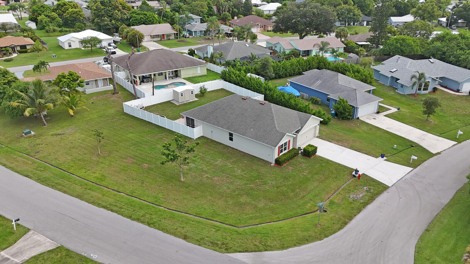 1401 Southeast Portillo Road Port St. Lucie, FL 34952 - Photo 4 of 41 Large corner lot