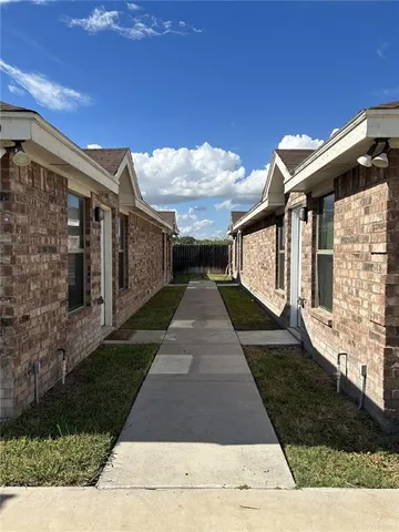 $825 | 3007 Linda Vista Street, Unit D, Edinburg, TX 78542
