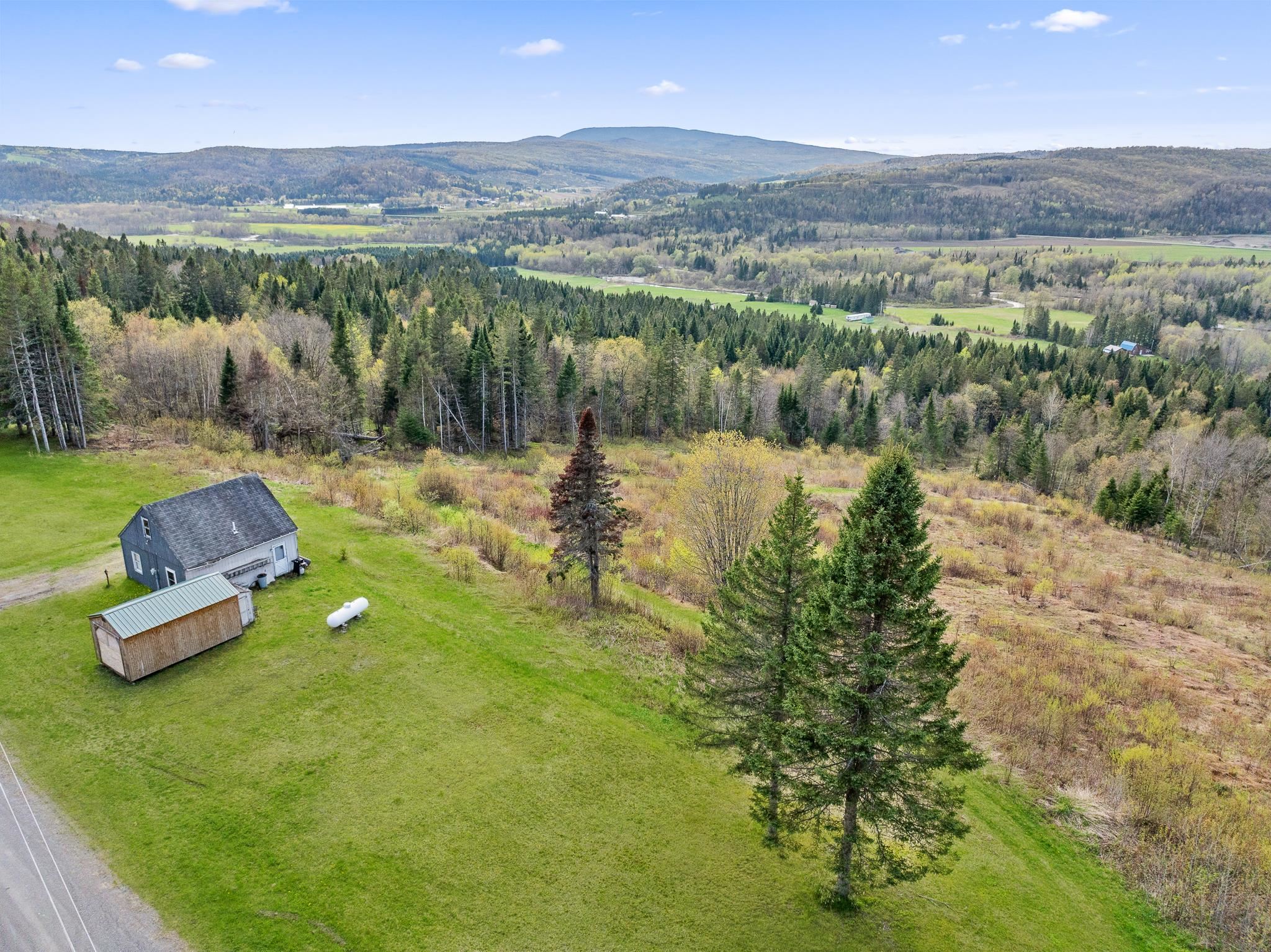 131 Daniel Beard Road Pittsburg, NH 03592 - Photo 14 of 27