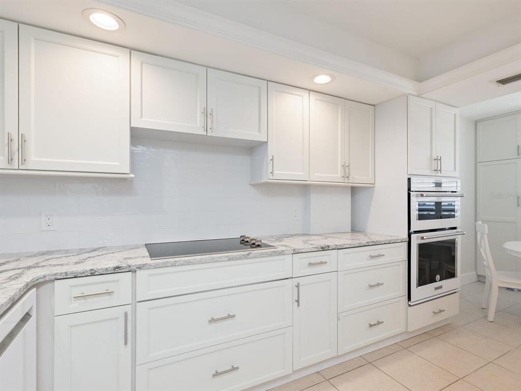 5880 Midnight Pass Road, Unit 906 Sarasota, FL 34242 - Photo 17 of 43