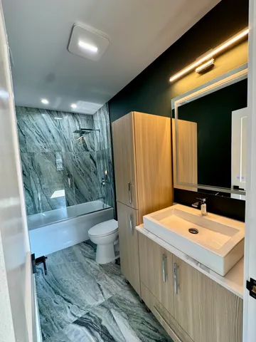 $2,500 | 2387 Jennings Street, Gary, IN 46404