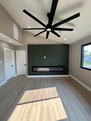 $2,500 | 2387 Jennings Street, Gary, IN 46404