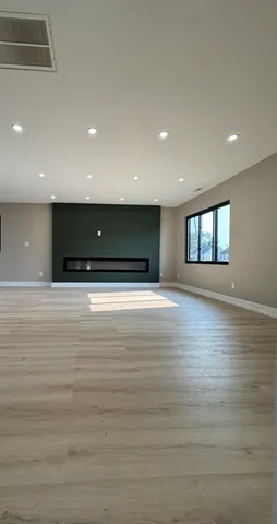 $2,500 | 2387 Jennings Street, Gary, IN 46404