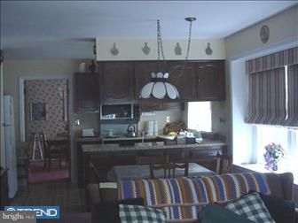 5 Dunstable Road Southampton, NJ 08088 - Photo 2 of 6 Kitchen