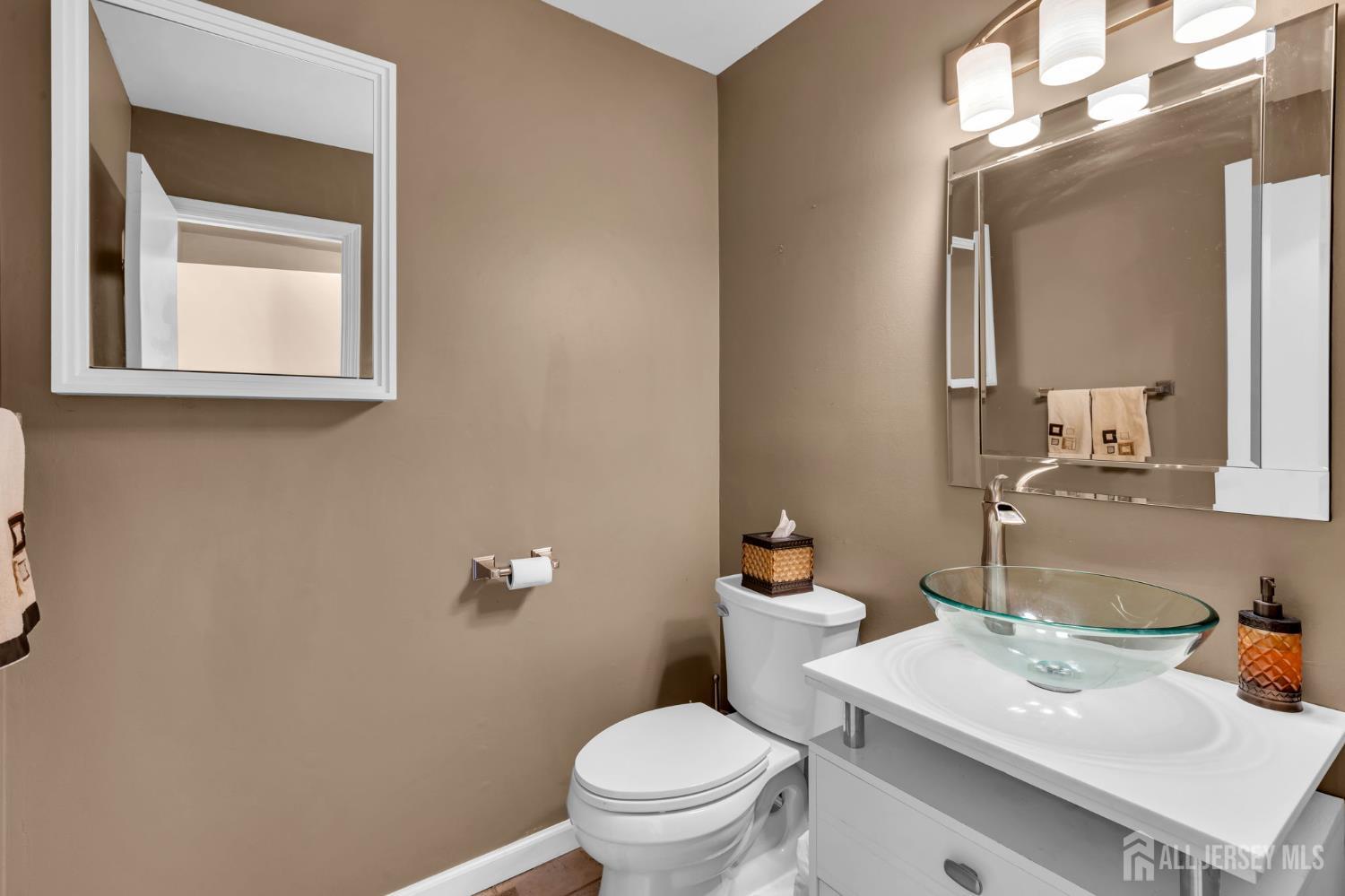 15 Walnut Court Old Bridge, NJ 07747 - Photo 13 of 27