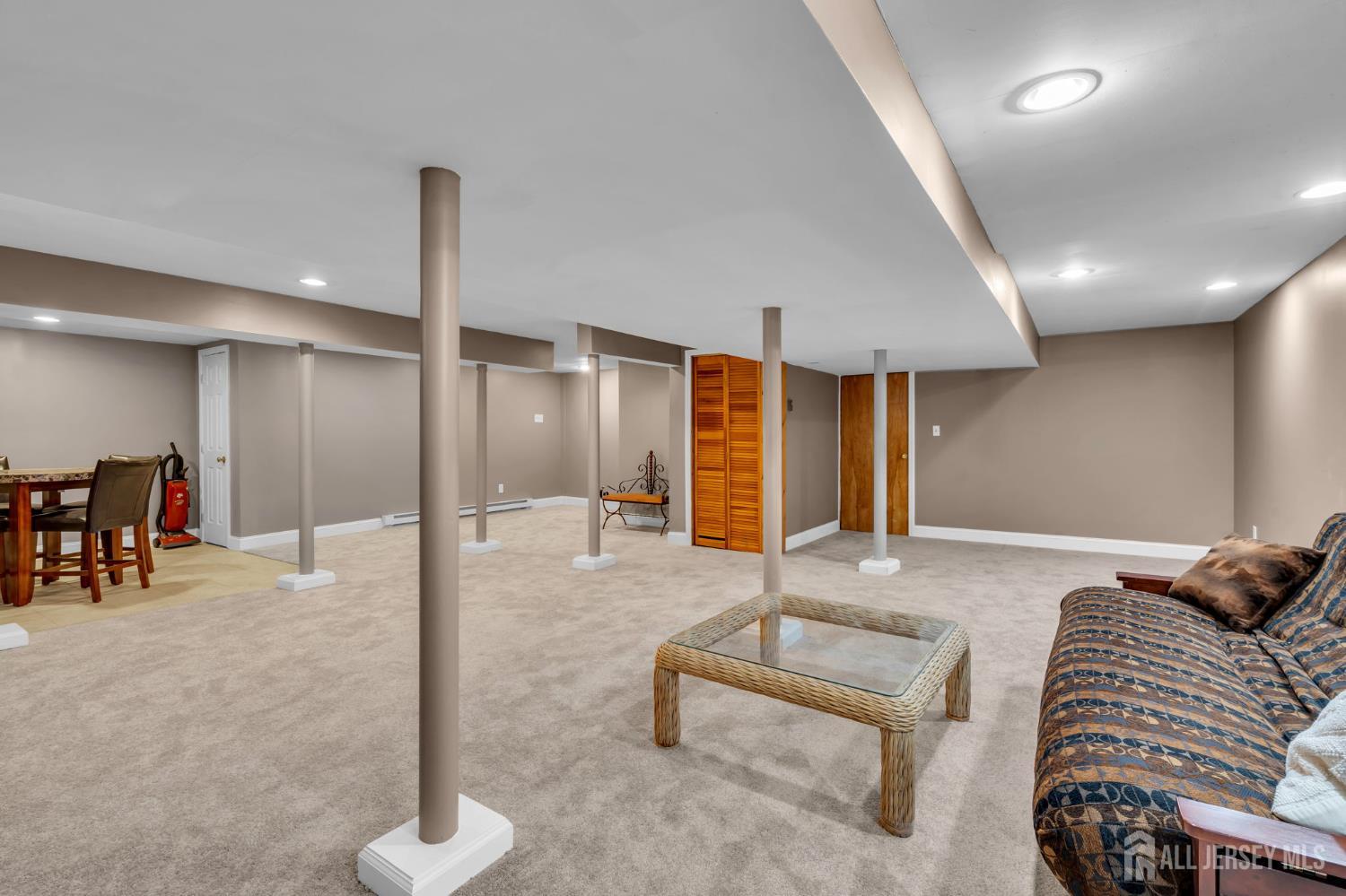 15 Walnut Court Old Bridge, NJ 07747 - Photo 25 of 27