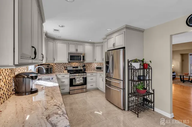 $875,000 | 15 Walnut Court, Old Bridge, NJ 07747