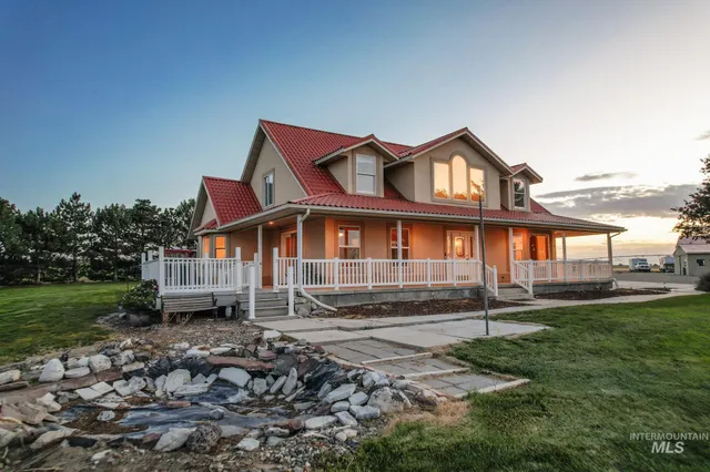 $1,180,000 | 3139 North 2900 East, Twin Falls, ID 83301