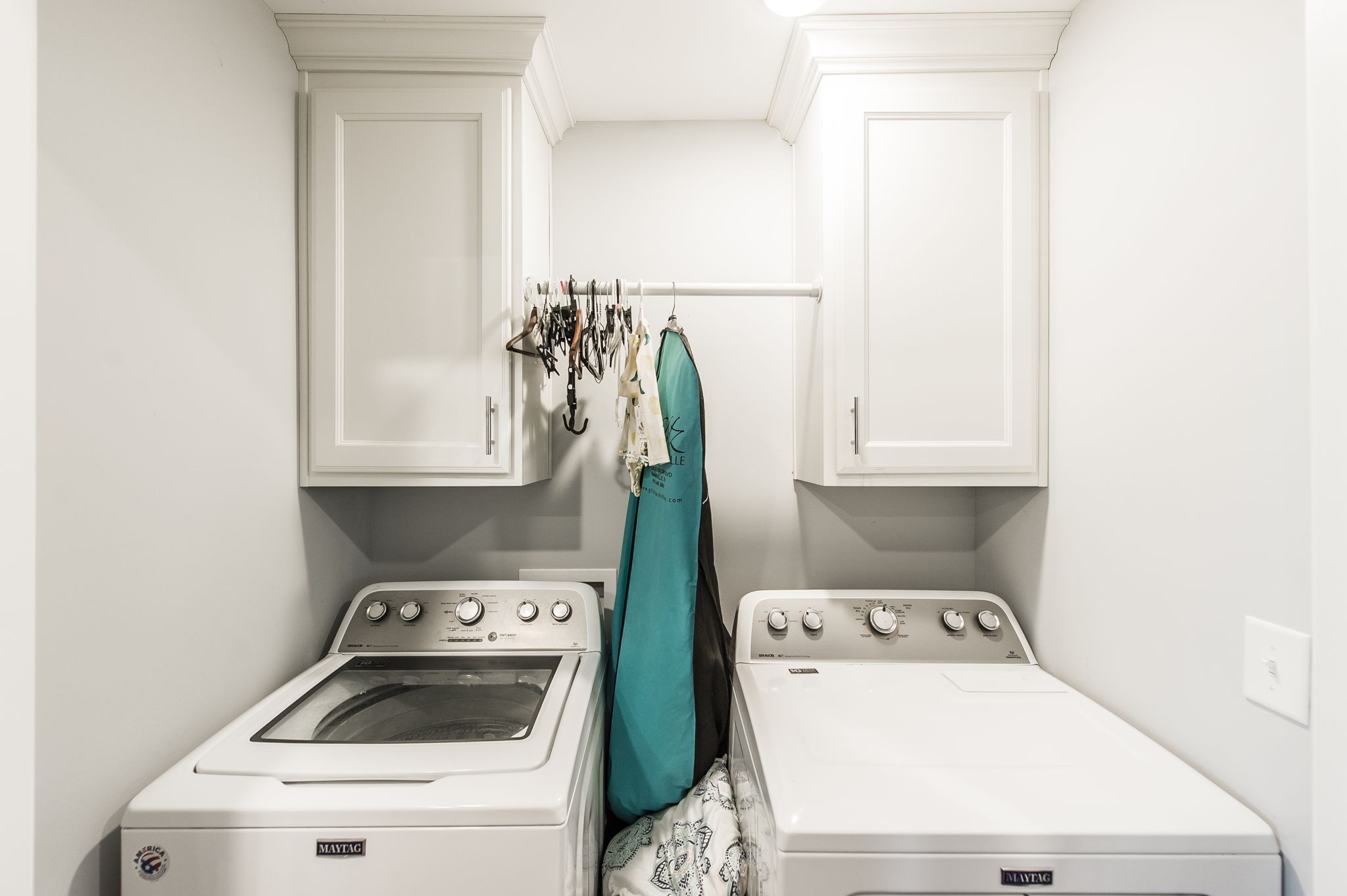 1261 Friendship Road Cross Plains, TN 37049 - Photo 11 of 47 a utility room with dryer and washer