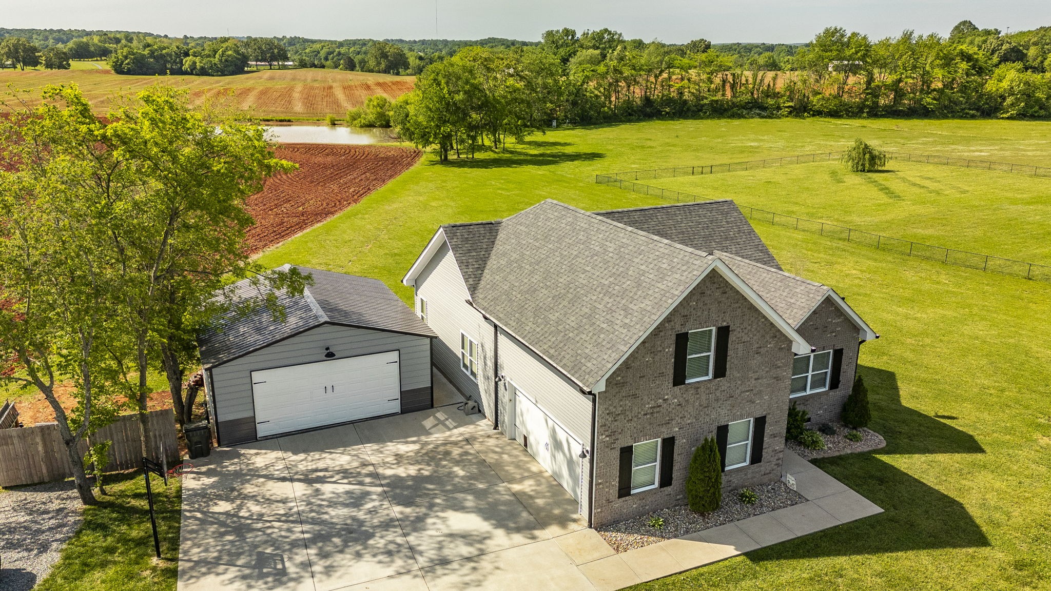 1261 Friendship Road Cross Plains, TN 37049 - Photo 5 of 47 a view of a house with a ocean view