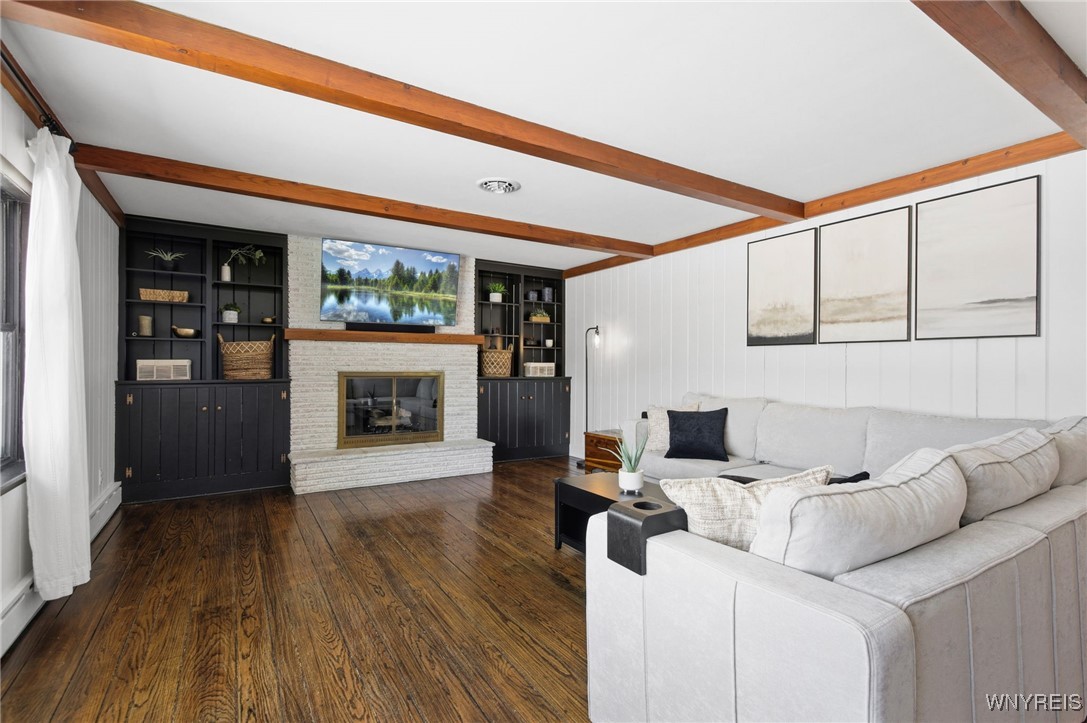 3561 Dutch Hollow Road Sheldon, NY 14145 - Photo 6 of 50 Living Room with ceiling details