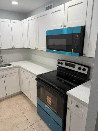 $275,000 | 1805 West 56th Street, Unit 412, Hialeah, FL 33012