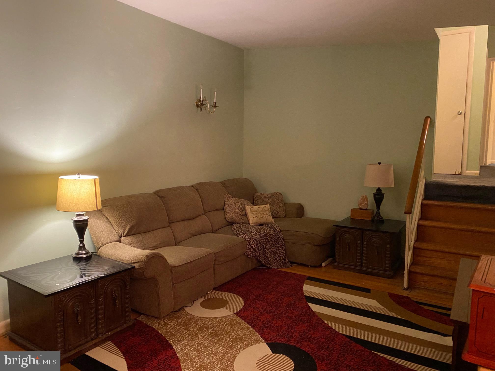 1026 Surrey Road Philadelphia, PA 19115 - Photo 3 of 12