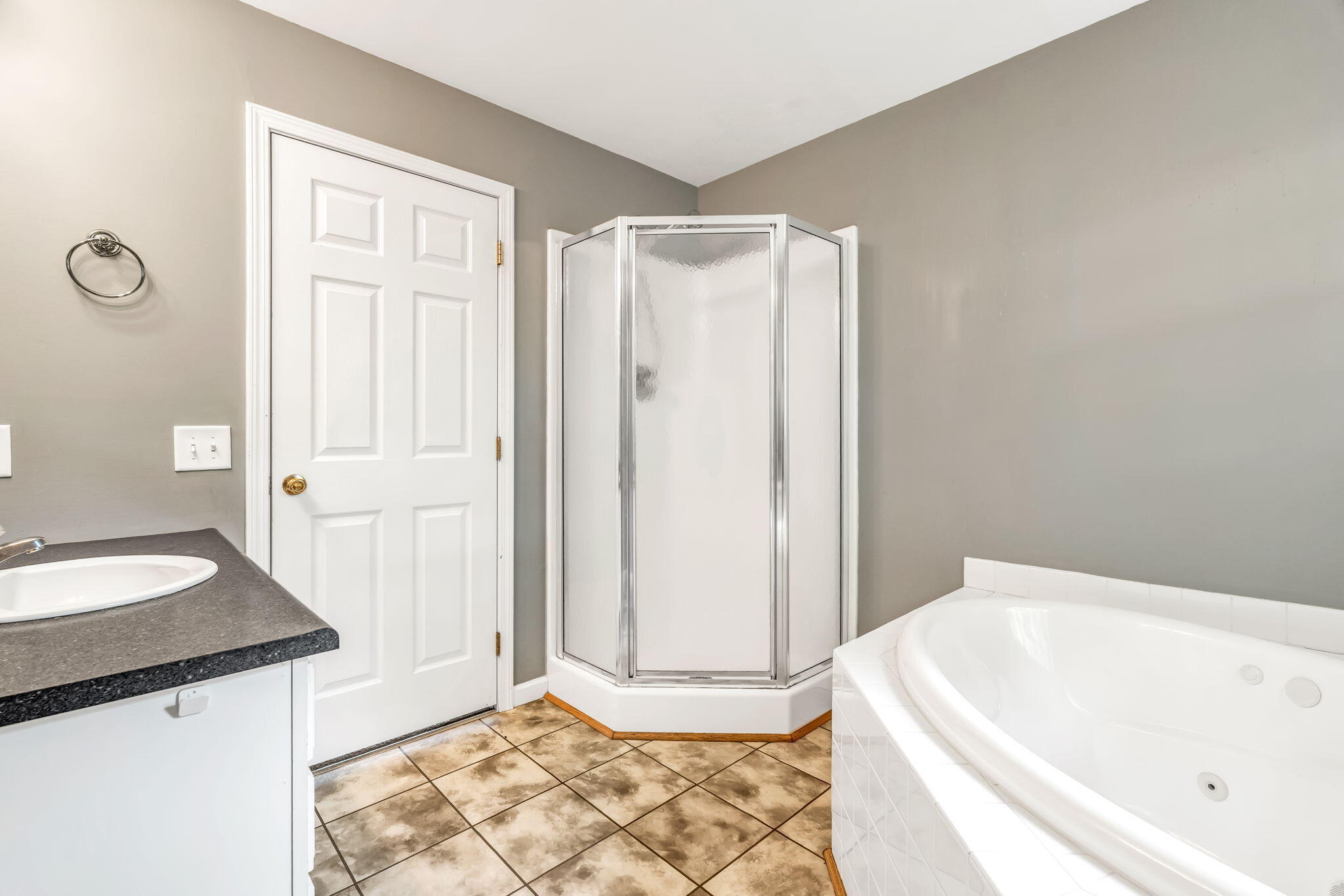 25 North End Road Georgetown, ME 04548 - Photo 27 of 61 Main Bedroom Bath