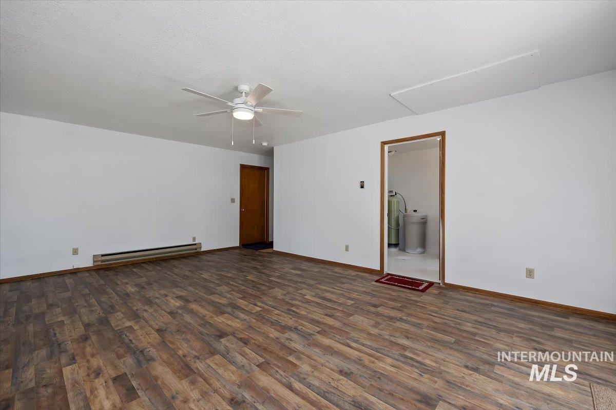 1211 4338 Road North Buhl, ID 83316 - Photo 17 of 35