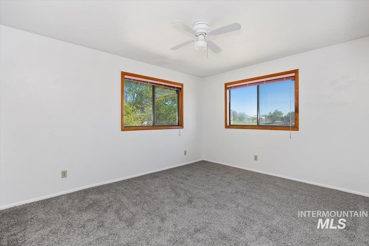 1211 4338 Road North Buhl, ID 83316 - Photo 10 of 35