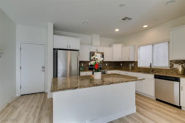 $1,995 | 2617 Courgette Way, Henderson, NV 89044