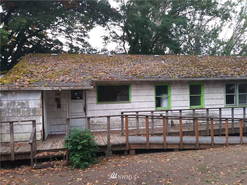 109 Oak Street, Unit B Bremerton, WA 98310 - Photo 1 of 25 Gallery Image 1