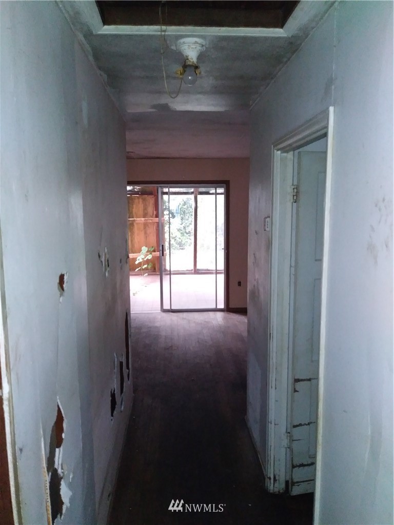 109 Oak Street, Unit B Bremerton, WA 98310 - Photo 16 of 25 Gallery Image 16