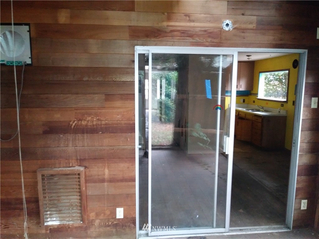 109 Oak Street, Unit B Bremerton, WA 98310 - Photo 22 of 25 Gallery Image 22