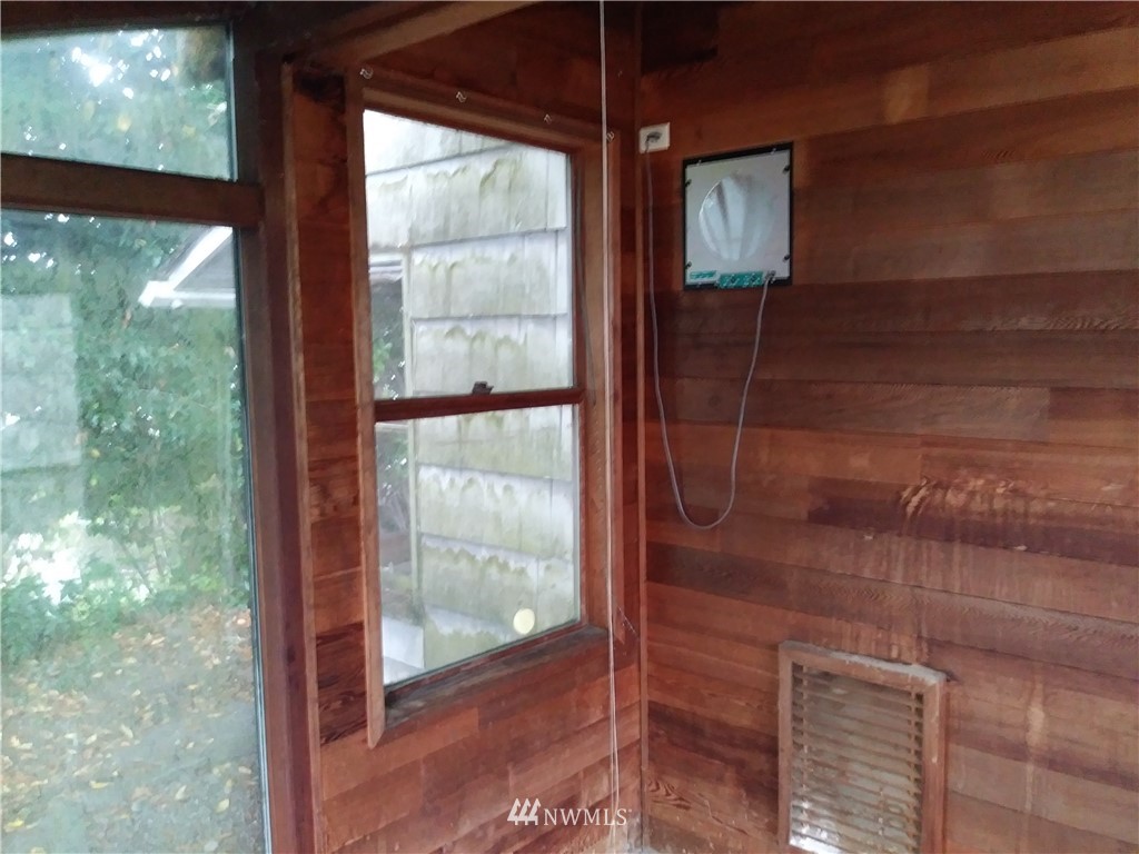 109 Oak Street, Unit B Bremerton, WA 98310 - Photo 23 of 25 Gallery Image 23