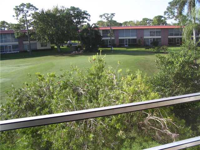 1937 Southwest Palm City Road, Unit 19I Stuart, FL 34994 - Photo 18 of 25 Gallery Image 18