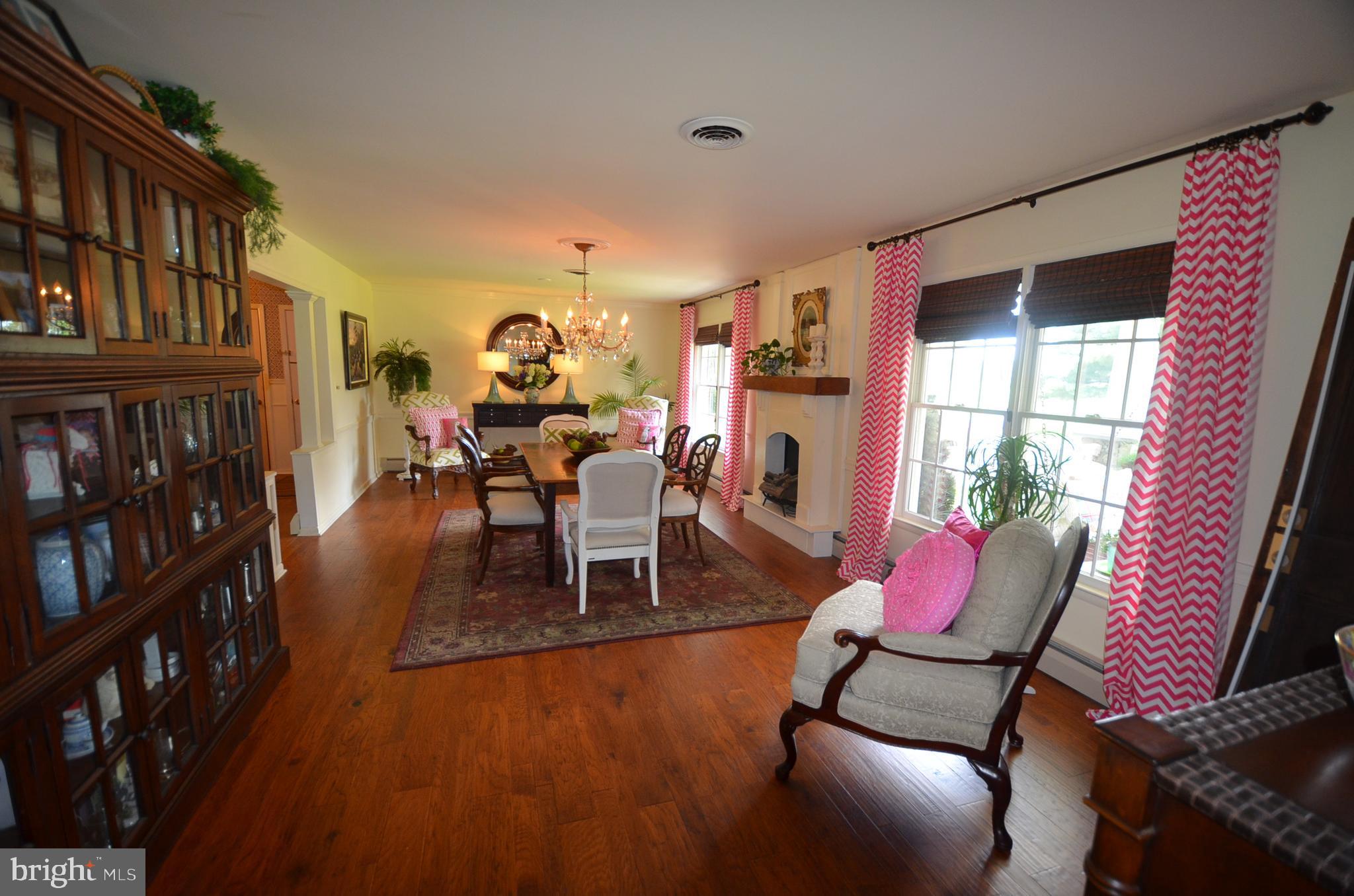 1514 New Bridge Road Pocomoke City, MD 21851 - Photo 10 of 96 Spacious dining rm