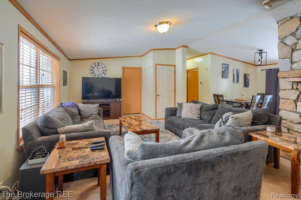 8247 Center Road Mount Morris, MI 48458 - Photo 11 of 46