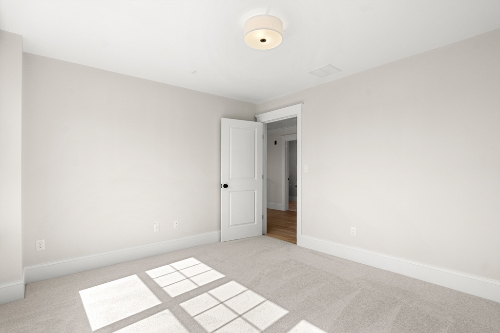 24 Fellows Road, Unit 3 Ipswich, MA 01938 - Photo 30 of 41