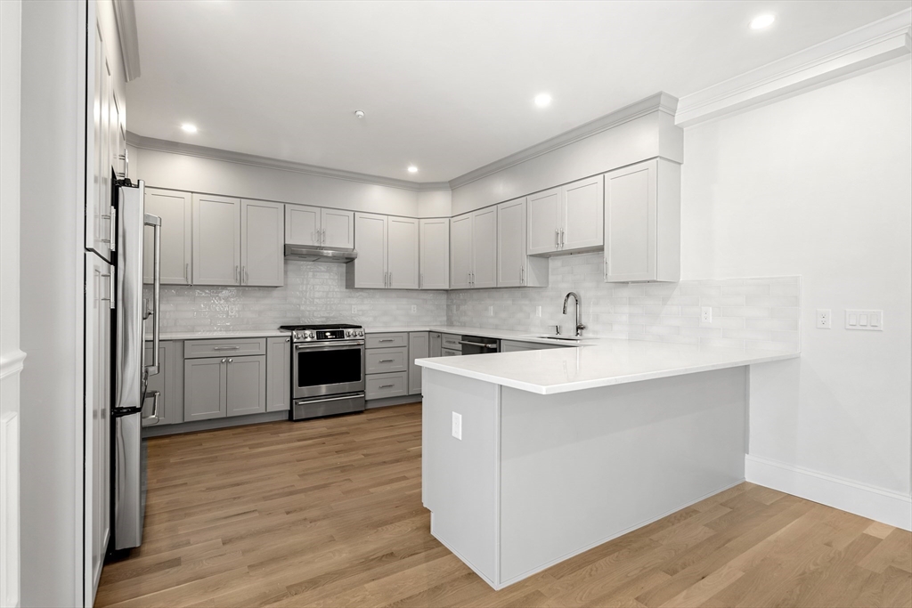 24 Fellows Road, Unit 3 Ipswich, MA 01938 - Photo 9 of 42