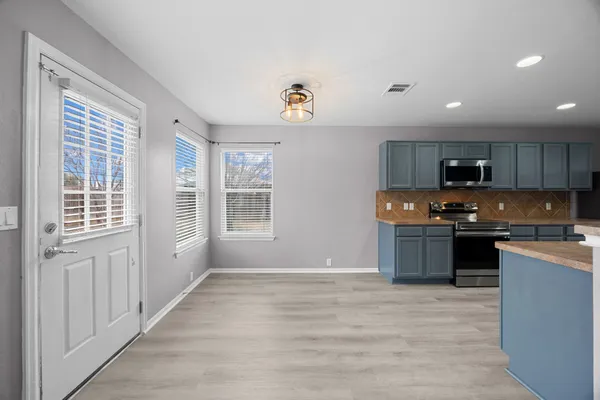 $2,395 | 500 Kingfisher Lane, Leander, TX 78641