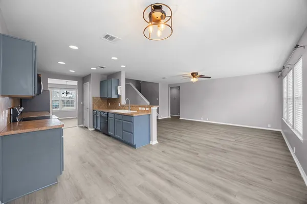 $2,395 | 500 Kingfisher Lane, Leander, TX 78641
