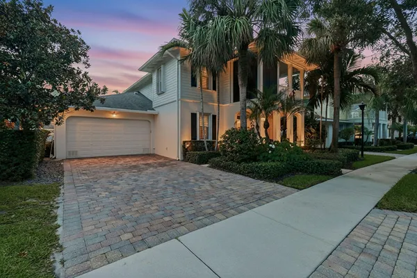 $1,795,000 | 350 Caravelle Drive, Jupiter, FL 33458